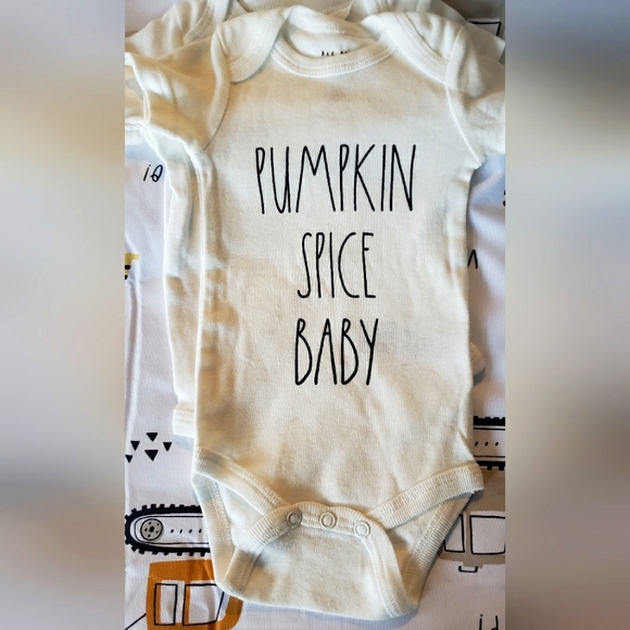 New Rae Dunn Baby Fall 🍁 diapershirts set x3 0-3 months - Picture 2 of 3